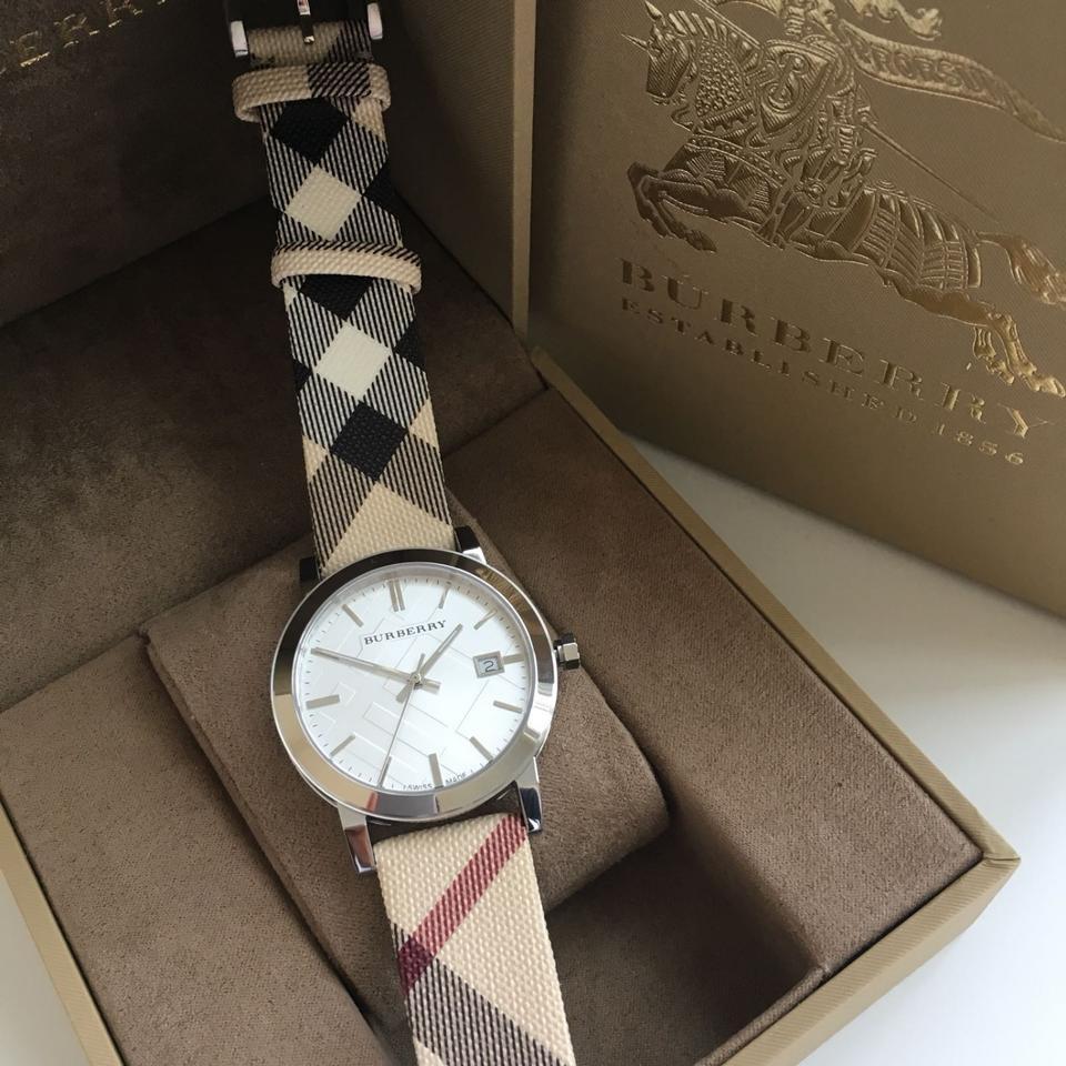 Burberry BU9022 Heritage Nova Check 38mm Women's Watch Burberry BU9022 Heritage Nova Check 38mm Women's Watch